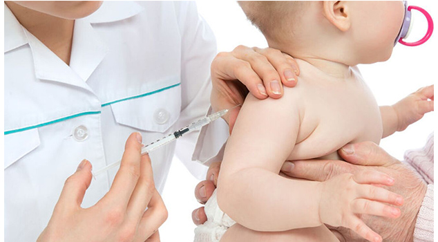 En este momento estás viendo La FDA autoriza las vacunas contra el covid-19 de Moderna y Pfizer/BioNTech para niños a partir de los 6 meses de nacidos